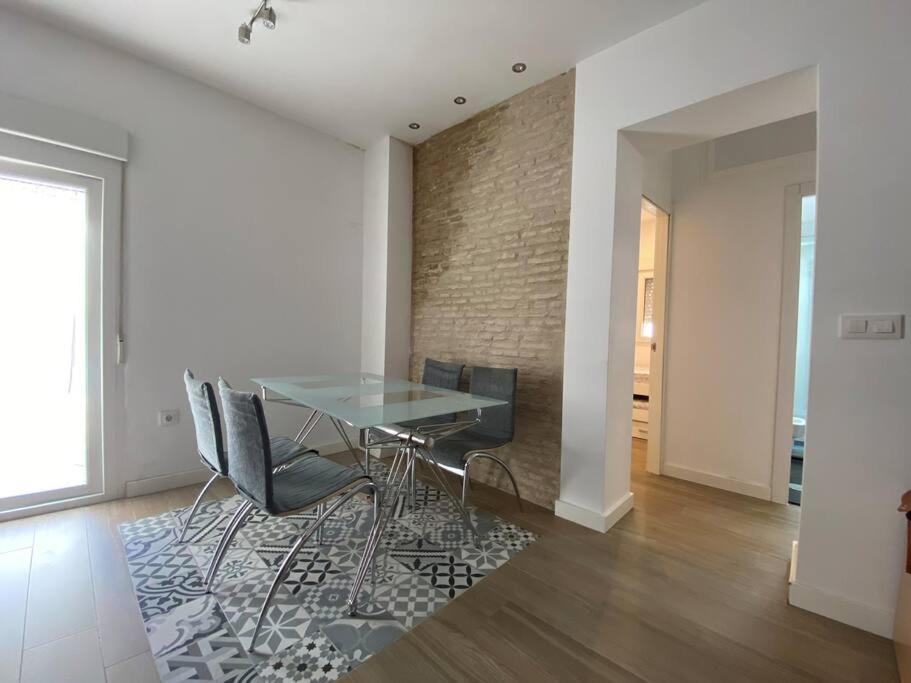 Central And Cozy Apartment In 塞维利亚 外观 照片